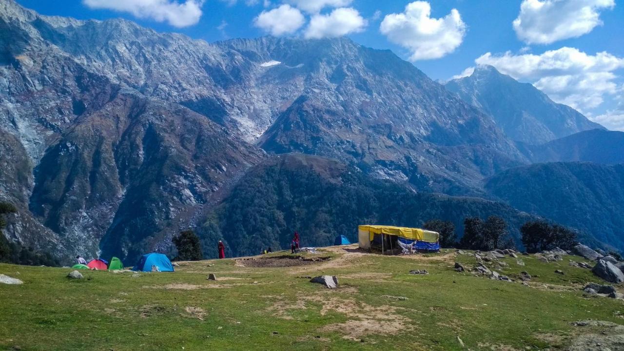 Amritara Surya, Mcleodganj, Dharamshala Hotel Bagian luar foto