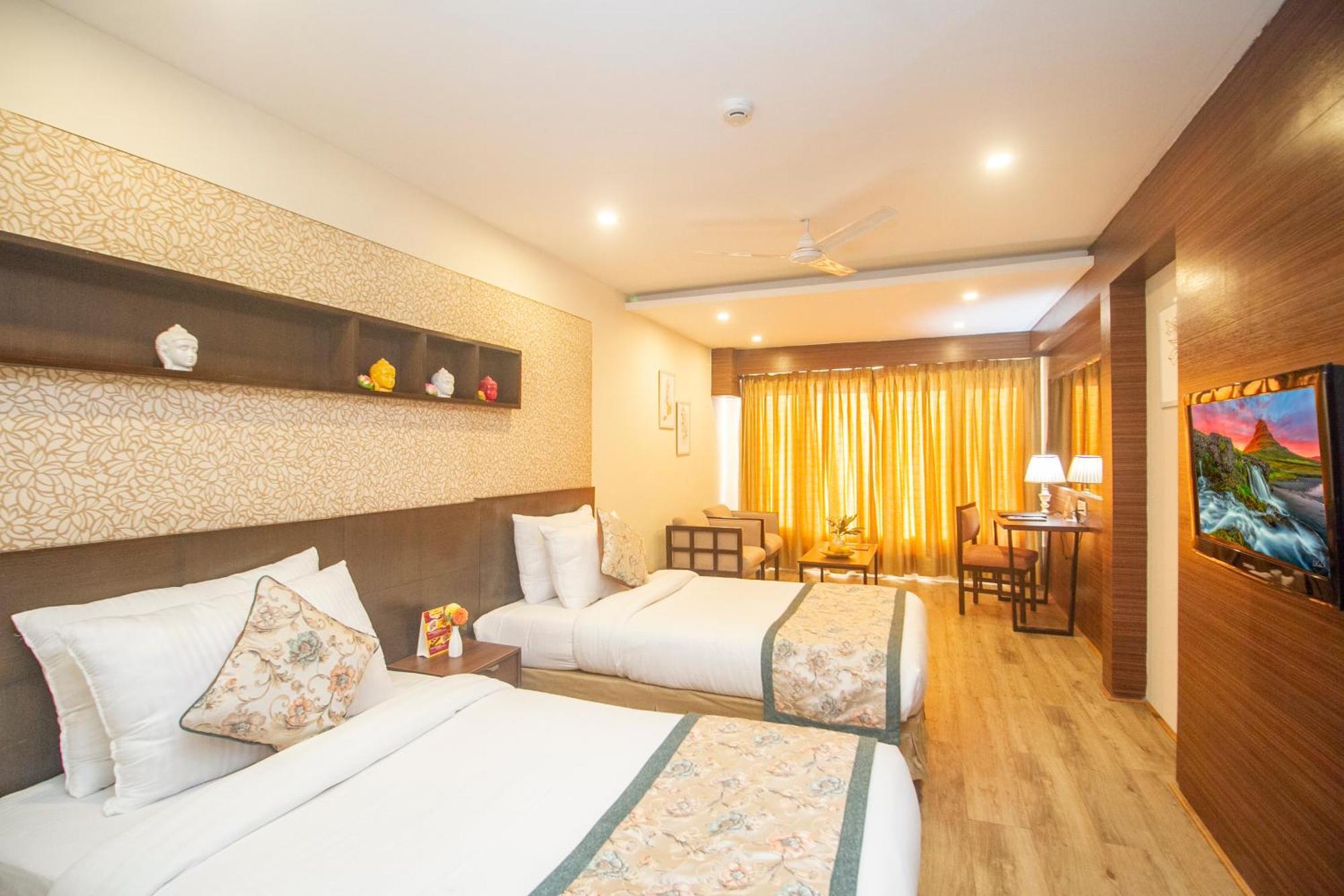 Amritara Surya, Mcleodganj, Dharamshala Hotel Bagian luar foto