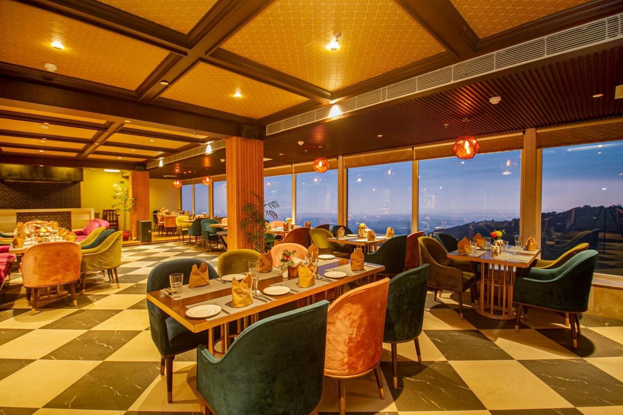 Amritara Surya, Mcleodganj, Dharamshala Hotel Bagian luar foto