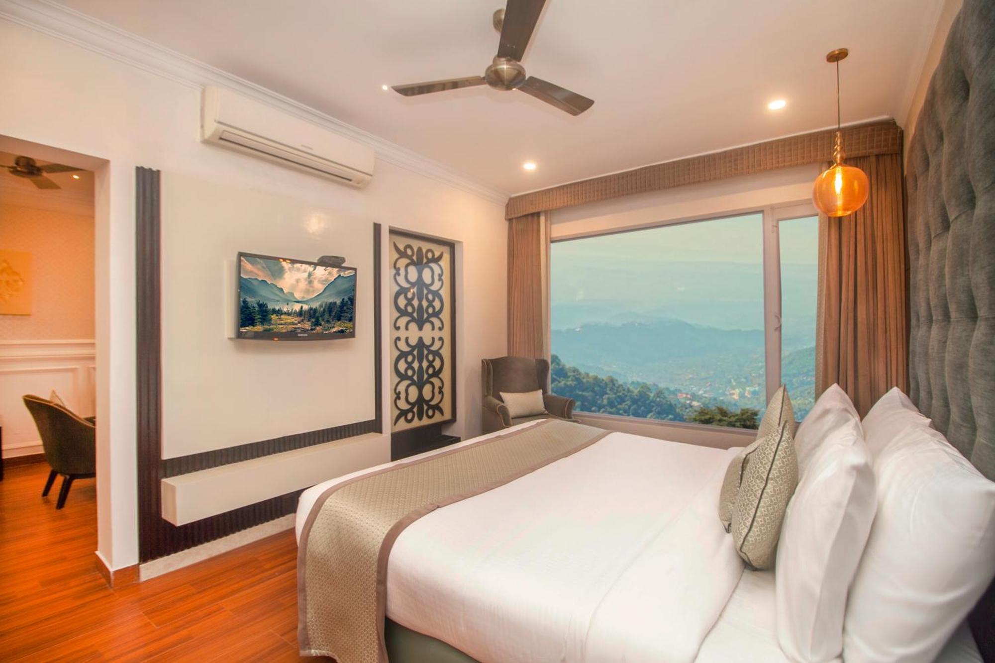 Amritara Surya, Mcleodganj, Dharamshala Hotel Bagian luar foto