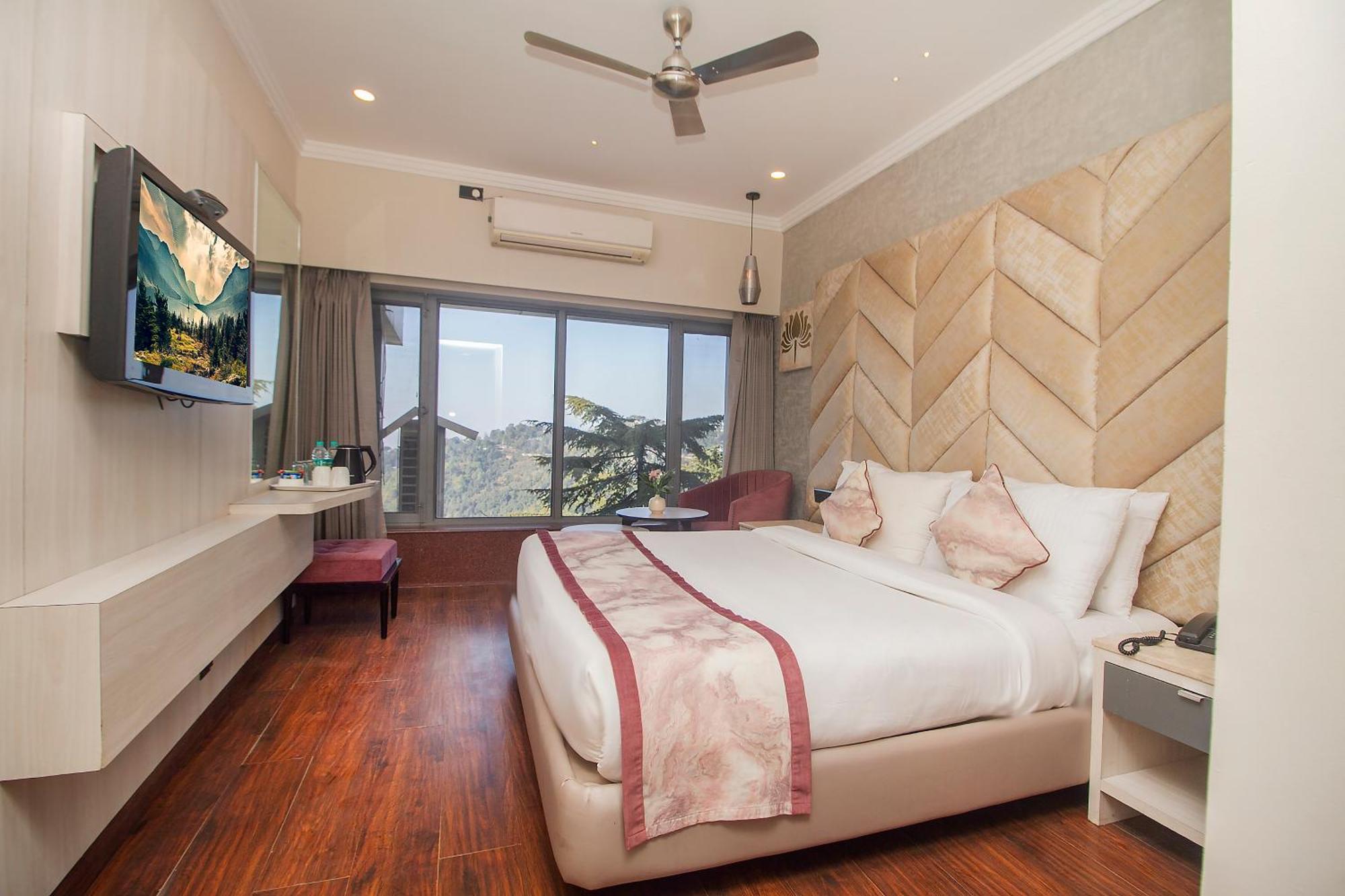 Amritara Surya, Mcleodganj, Dharamshala Hotel Bagian luar foto
