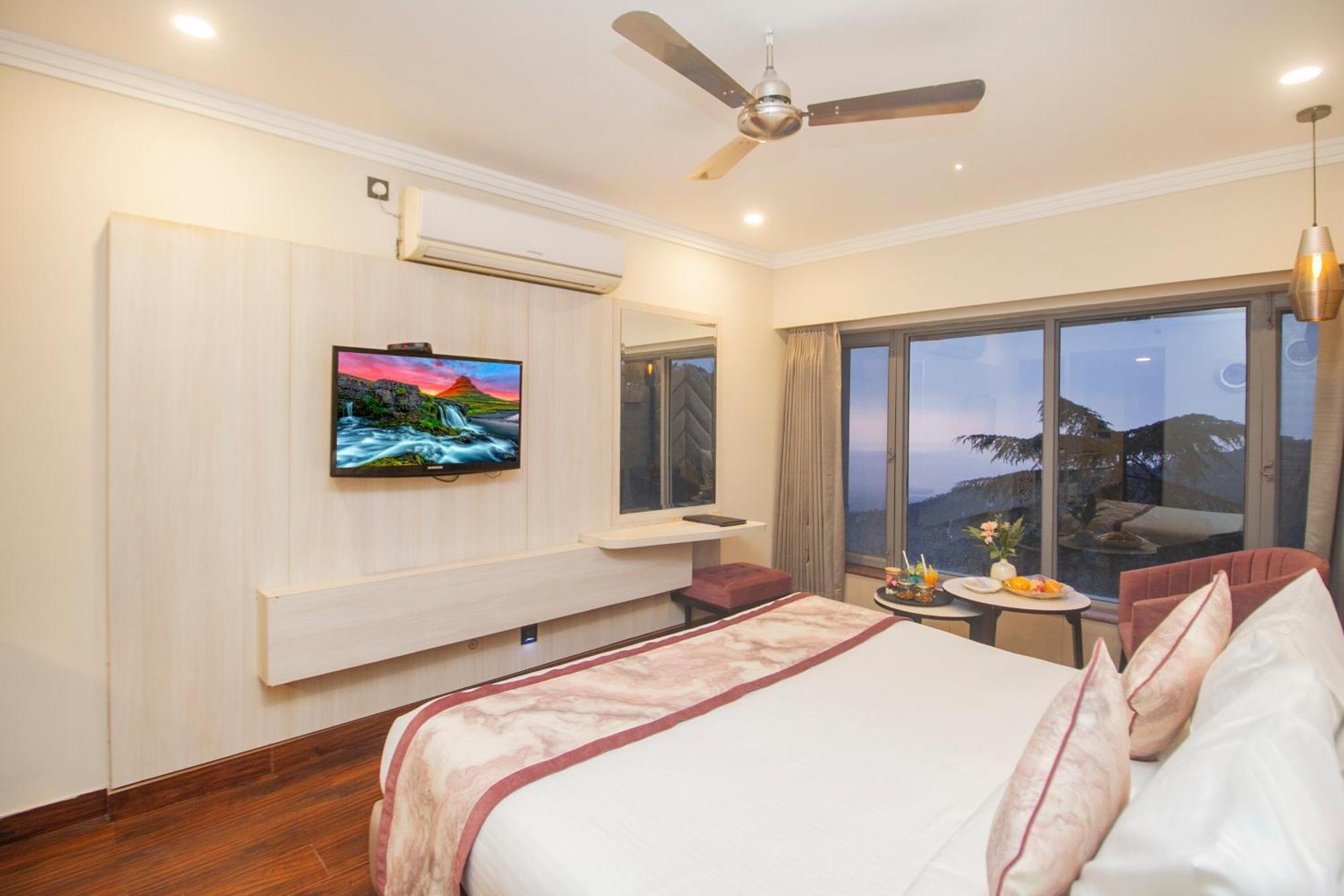 Amritara Surya, Mcleodganj, Dharamshala Hotel Bagian luar foto