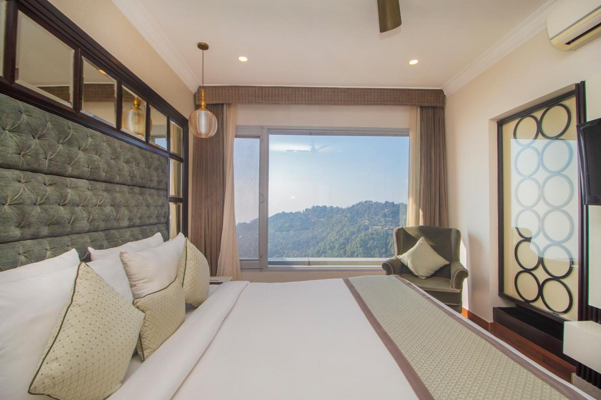 Amritara Surya, Mcleodganj, Dharamshala Hotel Bagian luar foto