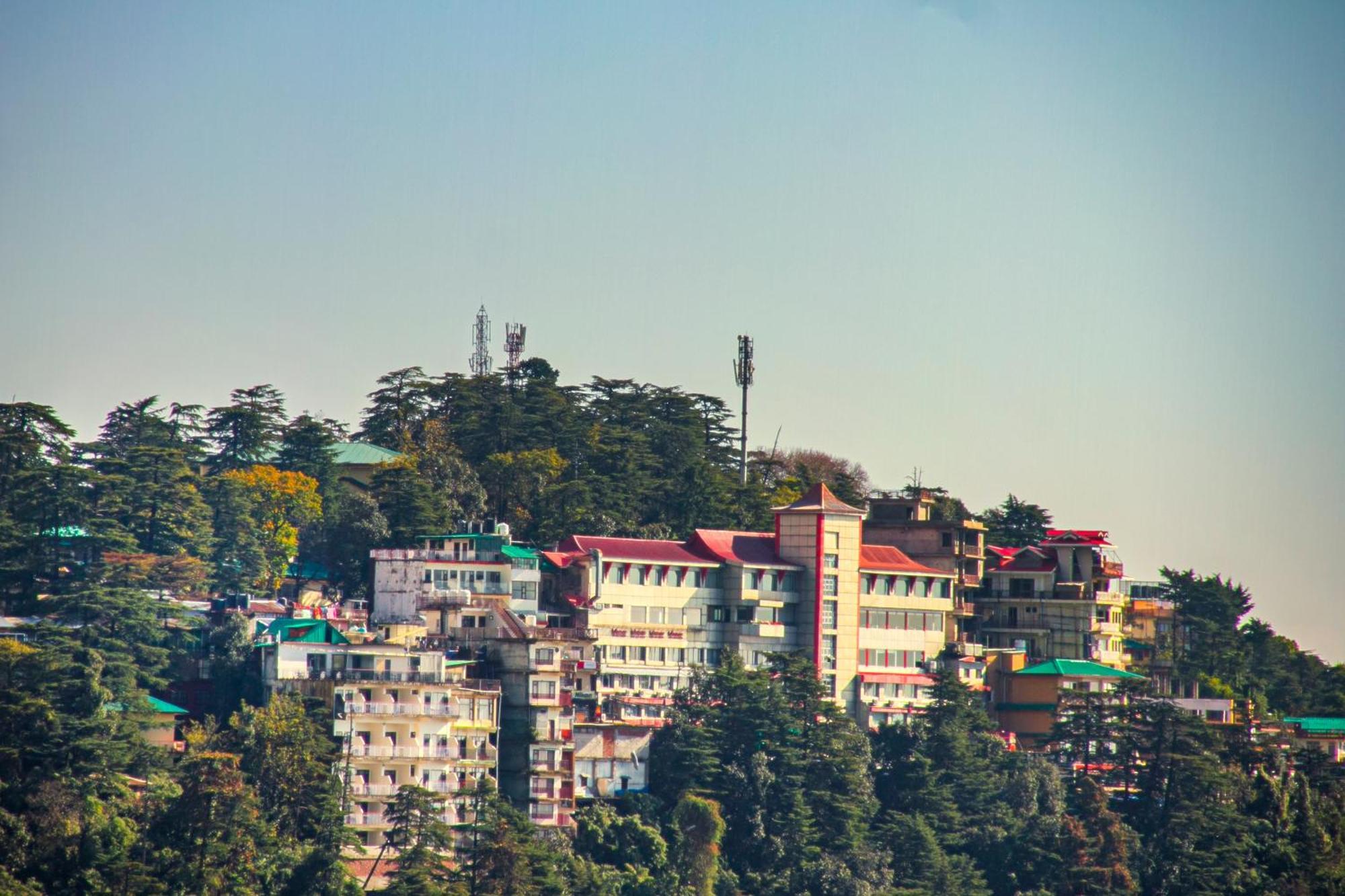 Amritara Surya, Mcleodganj, Dharamshala Hotel Bagian luar foto